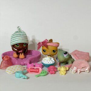 Littlest Pet Shop Bedtime Blast Set | LPS Beagle #77, Shorthair Cat #78, Iguana